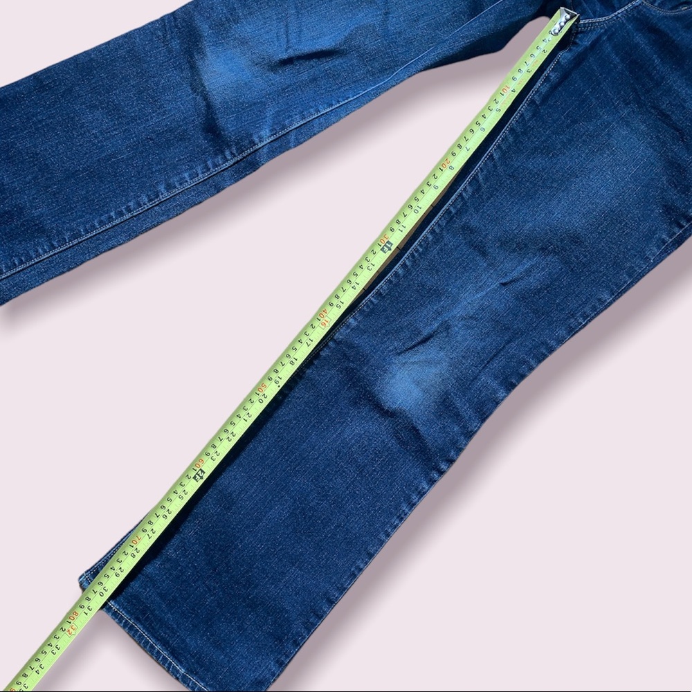 Levi’s Bold Curve denim pant - Picture 7 of 10